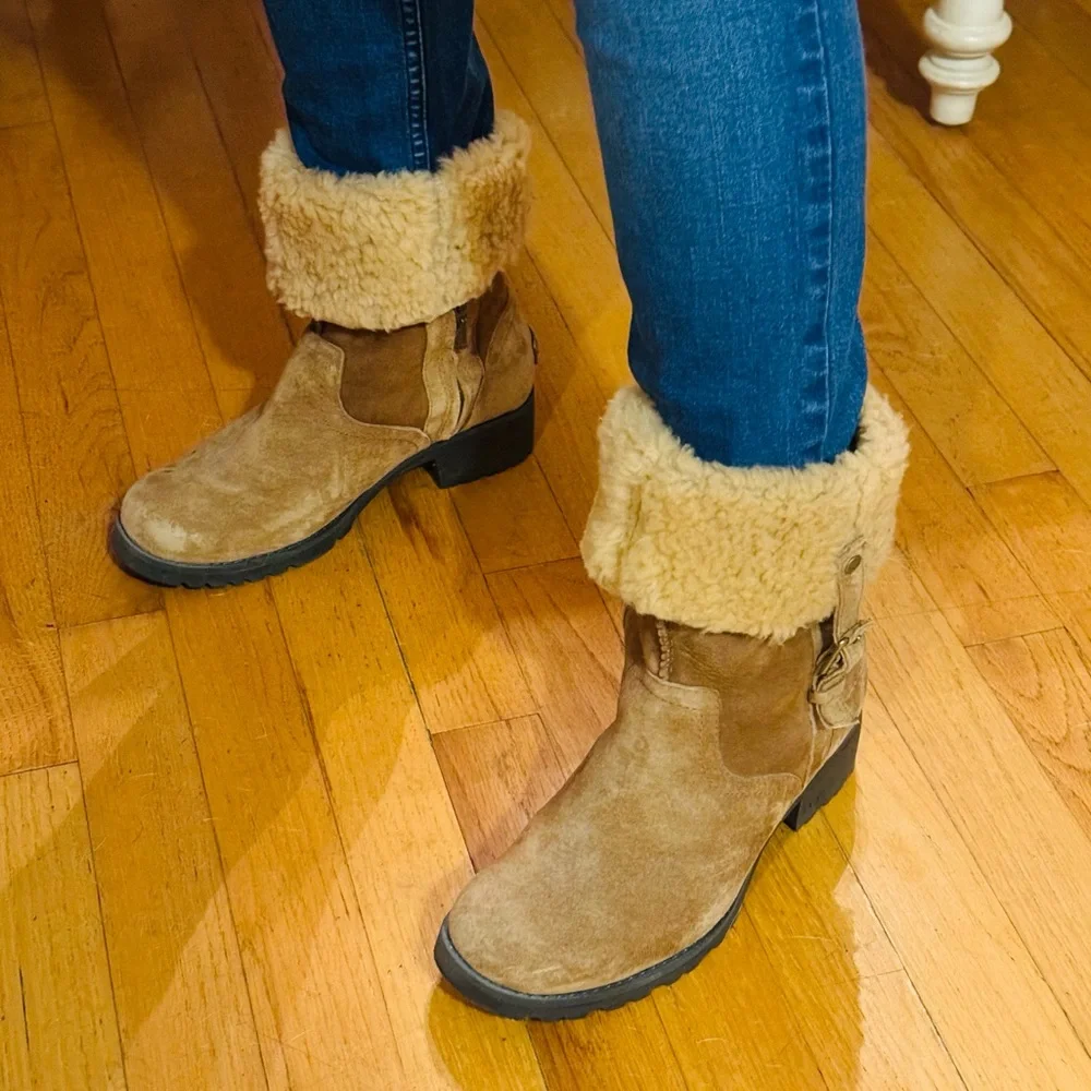 UGG Brown Winter Boots‎